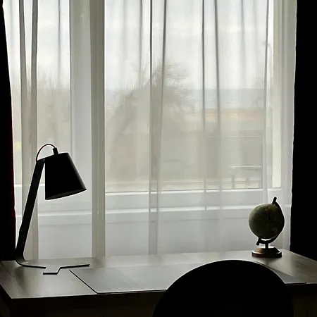 Cara 1 Min Walk To The Summerland * Mamaia