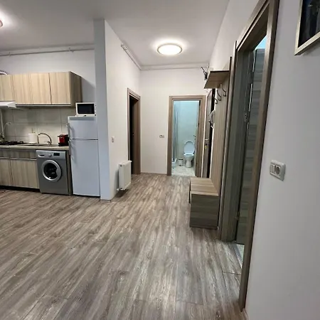 Cara 1 Min Walk To The Summerland Appartamento Mamaia