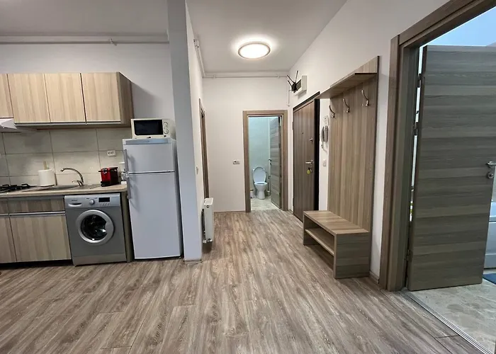 Cara 1 Min Walk To The Summerland