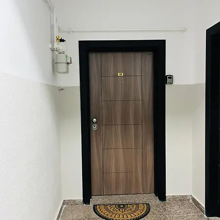 Cara 1 Min Walk To The Summerland Appartement *